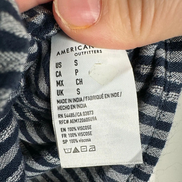 AMERICAN EAGLE Blue And Gray Striped Wrap Mini Skirt Size Small - Picture 5 of 10